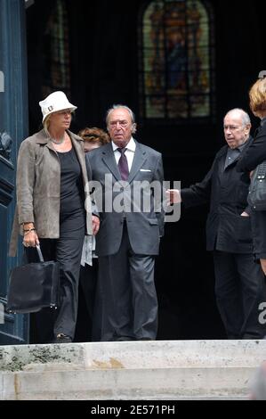 L'acteur français Jean-Marc Thibault assiste à l'enterrement de l'actrice française ( et réalisateur du Théâtre Antoine) Helena Bossis à l'église Saint Roch de Paris, France, le 26 août 2008. Photo de Giancarlo Gorassini/ABACAPRESS.COM Banque D'Images