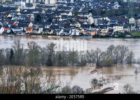 Inondations après de fortes pluies à Koblenz. Koblenz est une ville allemande sur les rives du Rhin et de la Moselle, affluent multinational. Banque D'Images