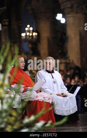 Archevêque de Paris, André Vingt-trois lors de la célébration des vespers du Pape Benoît XVI à la Cathédrale notre Dame de Paris, France, le 12 septembre 2008. Le pape Benoît XVI a commencé une visite de quatre jours à Paris et Lourdes. Photo d'Abd Rabbo-Mousse-Orban-Taamallah/ABACAPRESS.COM Banque D'Images