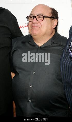 Danny DeVito, copropriétaire, arrive pour l'ouverture officielle du restaurant Devito South Beach. Miami Beach, Floride 6/13/07. DeVito South Beach Restaurant, Miami Beach FL. [[FAM]] Banque D'Images