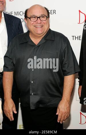 Danny DeVito, copropriétaire, arrive pour l'ouverture officielle du restaurant Devito South Beach. Miami Beach, Floride 6/13/07. DeVito South Beach Restaurant, Miami Beach FL. [[FAM]] Banque D'Images
