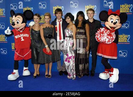 Le casting de "High School musical 2" à leur première européenne à l'O2 Arena de Londres.2 septembre 2007. [[carte]] Banque D'Images