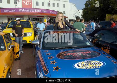 Le rallye Cannonball 8000 a été lancé aujourd'hui à partir d'Earls court à Londres. Célébrant son cinquième anniversaire, le rallye - de Londres à Zagreb en passant par Bruxelles et Prague - comprend 120 voitures. Londres, Royaume-Uni. 9/14/07. [[carte]] Banque D'Images