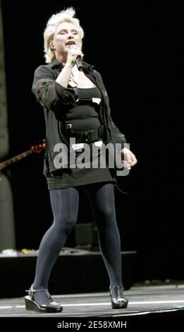 Debbie Harry, originaire de South Beach, se produit en concert et est toujours en bonne position à l'âge de 62 ans. Le Fillmore Miami Beach au Jackie Gleason Theatre. Miami, Floride. 11/16/07. [[fal]] Banque D'Images