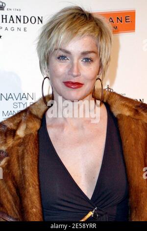 Sharon Stone accueille la Scandinavian style Mansion Party à Bel Air, en Californie. 12/1/07. [[laj]] Banque D'Images