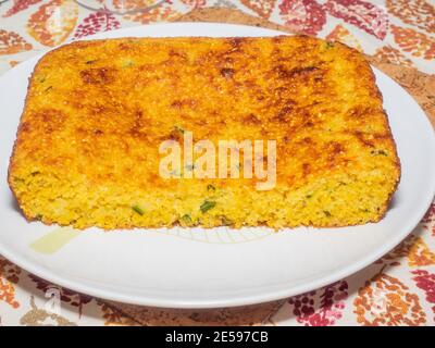 Le pain de maïs est tout pain rapide contenant de la semoule de maïs et une cuisine amérindienne. Ils sont généralement levés par la poudre à pâte. Banque D'Images