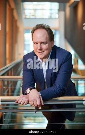 25 janvier 2021, Rhénanie-du-Nord-Westphalie, Dortmund : Raphael von Hoensbroech, directeur artistique du Konzerthaus Dortmund. Photo: Bernd Thissen/dpa Banque D'Images