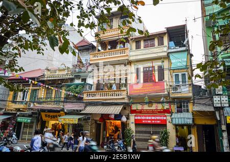 Scène de rue à Hanoi, Vietnam Banque D'Images