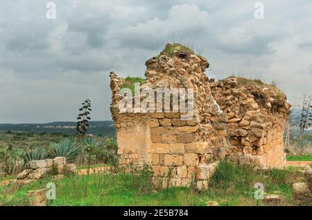 Ruines de l'ancienne forteresse de Belvoir sur le fond du ciel, Israël Banque D'Images