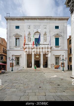 Façade du Gran Teatro la Fenice di Venezia, Venise, Vénétie, Italie Banque D'Images