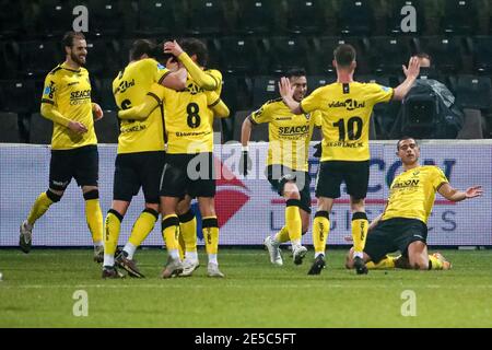 VENLO, PAYS-BAS - JANVIER 27: Georgios Giakoumakis de VVVV Venlo célébrant le but avec l'équipe (2:0) pendant le match néerlandais Eredivisie entre VVV Venl Banque D'Images