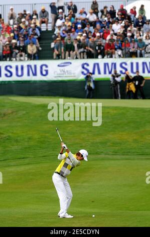 Song-Hee Kim, de Corée du Sud, en action sur le 17e trou lors du troisième tour du championnat du monde Samsung au Half Moon Bay Golf Links Ocean course à Half Moon Bay, CA, USA, le 4 octobre 2008. Photo de John Green/Cal Sport Media/Cameleon/ABACAPRESS.COM Banque D'Images