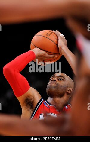 Vince carter du New Jersey nets l'exposition NBA Basketball Match, New Jersey nets vs Miami Heat au Palais Omnisports de Paris Bercy à Paris, France le 09 octobre 2008 . Photo de Mehdi Taamallah/Cameleon/ABACAPRESS.COM Banque D'Images