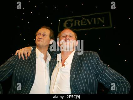 L'acteur Benoit Poelvoorde dévoile sa cire au Musée Grévin à Paris, en France, le 13 octobre 2008. Photo de Denis Guignebourg/ABACAPRESS.COM Banque D'Images