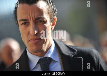 L'avocat français Karim Achoui lors de la manifestation des magistrats et avocats français au palais de justice de Paris le 23 octobre 2008 contre la politique du ministre français de la Justice Rachida Dati. Photo de Mousse/ABACAPRESS.COM Banque D'Images