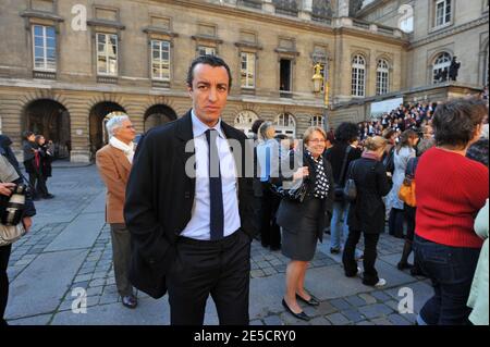 L'avocat français Karim Achoui lors de la manifestation des magistrats et avocats français au palais de justice de Paris le 23 octobre 2008 contre la politique du ministre français de la Justice Rachida Dati. Photo de Mousse/ABACAPRESS.COM Banque D'Images