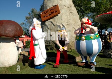 Lancement de la nouvelle attraction « les Vikings débarquent » à la station de divertissement du Parc Astérix dans la Marne-la-Vallée près de Paris, France, le 23 octobre 2008. Photo d'Alain Apaydin /ABACAPRESS.COM Banque D'Images