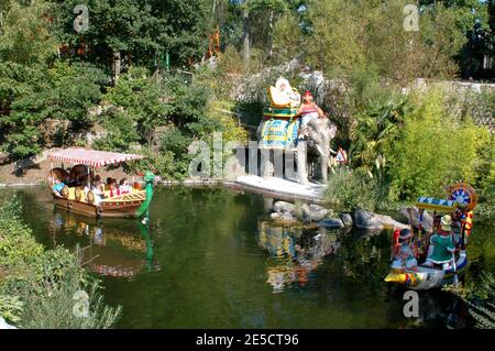 Lancement de la nouvelle attraction « les Vikings débarquent » à la station de divertissement du Parc Astérix dans la Marne-la-Vallée près de Paris, France, le 23 octobre 2008. Photo d'Alain Apaydin /ABACAPRESS.COM Banque D'Images