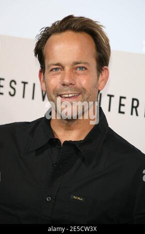 Le réalisateur John Stockwell pose lors d'un photocall du milieu de nulle part dans le cadre du 3e 'Festival du film de Rome' à Rome, en Italie, le 25 octobre 2008. Photo de Denis Guignebourg/ABACAPRESS.COM Banque D'Images