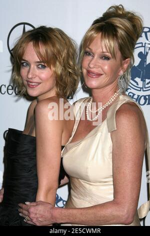 Dakota Johnson, Melanie Griffith participant au 30e anniversaire Carousel of Hope ball qui s'est tenu à l'hôtel Beverly Hilton de Los Angeles, CA, États-Unis le 25 octobre 2008. Photo de Baxter/ABACAPRESS.COM Banque D'Images