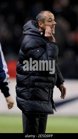 Paul le Guen, entraîneur du PSG, lors du match de football de la première Ligue française, Paris Saint-Germain contre Toulouse, à Paris, en France, le 29 octobre 2008. Toulouse a gagné 1-0. Photo de Henri Szwarc/Cameleon/ABACAPRESS.COM Banque D'Images