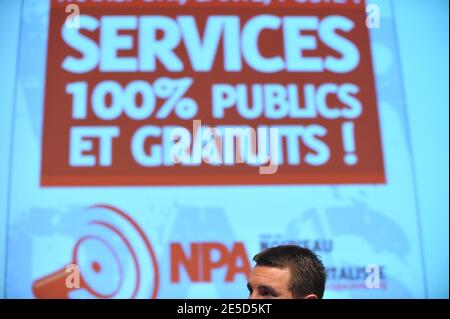 Le chef de la Ligue révolutionnaire communiste (LCR) Olivier Besancenot assiste à la première réunion du parti NPA à la Mutualite à Paris, en France, le 6 novembre 2008. Le parti NPA 'Nouveau Parti Anticapitaliste' sera créé le 2009 janvier. Photo de Mousse/ABACAPRESS.COM Banque D'Images