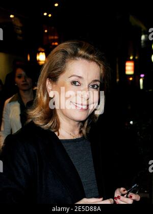 L'actrice française Catherine Deneuve a vu son arrivée à son hôtel, alors qu'elle participe au 16ème Festival International du film de Damas à Damas, Syrie, le 7 novembre 2008. Photo par Ammar Abd Rabbo/ABACAPRESS.COM Banque D'Images