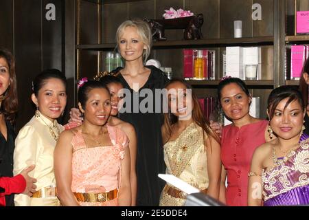 Adriana Karembeu lance son Spa 'Jethra Spa Paris' à Paris, France, le 18 novembre 2008. Photo de Benoit Pinguet/ABACAPRESS.COM Banque D'Images