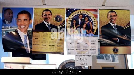 Toutes sortes de souvenirs d'Obama peuvent être trouvés en vente dans les magasins avant son inauguration, à Washington, DC, Etats-Unis le 20 novembre 2008. Photo par Olivier Douliery/ABACAPRESS.COM Banque D'Images