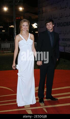 L'actrice AMÉRICAINE Heather Graham et son petit ami arrivent sur le tapis rouge avant la projection de 'Far North' lors du 8ème Festival du film 'Marratech' à Marrakech, Maroc, le 21 novembre 2008. Photo de Denis Guignebourg/ABACAPRESS.COM Banque D'Images