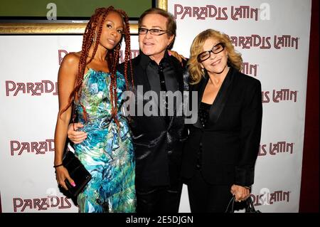 Mia Frye, Orlando et Nicoletta assistant à la répétition du Paradis Latin à Paris, France, le 24 novembre 2008. Photo de Mehdi Taamallah/ABACAPRESS.COM Banque D'Images