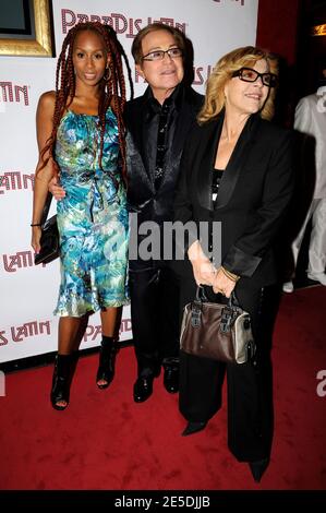 Mia Frye, Orlando et Nicoletta assistant à la répétition du Paradis Latin à Paris, France, le 24 novembre 2008. Photo de Mehdi Taamallah/ABACAPRESS.COM Banque D'Images