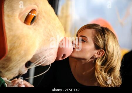 Emma Watson assistait à la première du "Tale of Despereaux" qui s'est tenue aux cinémas Arclight à Hollywood, Los Angeles, CA, USA le 7 décembre 2008. Photo de Lionel Hahn/ABACAPRESS.COM Banque D'Images