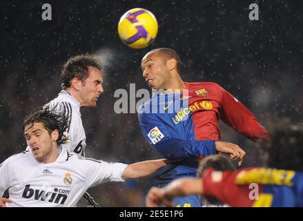 Thierry Henry de Barcelone lors du match de football de la première Ligue espagnole, FC Barcelone contre Real Madrid au stade Nou Camp de Barcelone, Espagne, le 13 décembre 2008. Barcelone a gagné 2-0. Photo de Steeve McMay, Cameleon/ABACAPRESS.COM Banque D'Images