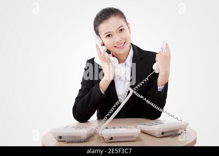 Femme d'affaires au téléphone photo de haute qualité