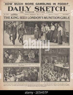 1917 Daily Sketch le roi George V rencontre les filles de munition Banque D'Images