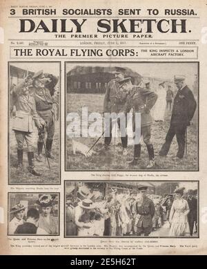 1917 Daily Sketch King George V inspecte l'usine d'aéronefs Banque D'Images