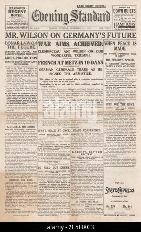 1918 soirée Standard première page Armistice et reddition de l'Allemagne Banque D'Images