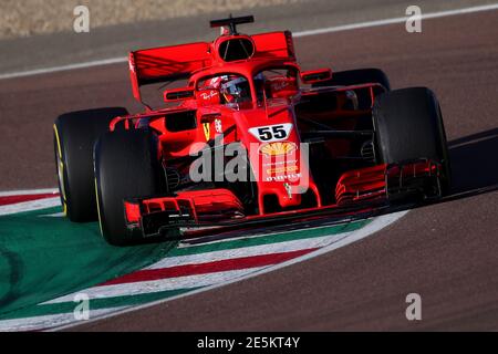 Fiorano Modenese, Italie. 28 janvier 2021. Carlos Sainz Jr. De Ferrari conduit un essai privé de la Ferrari SF71H au circuit Fiorano à Fiorano Modenese, Italie, le 28 janvier 2021. Credit: Insidefoto srl/Alamy Live News Banque D'Images