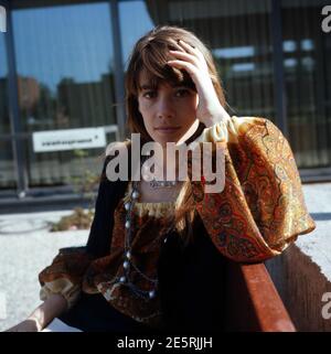 FRANCOISE HARDY, Französische Chansonsängerin und Schauspielerin in in Deutschland, 1966. FRANÇOISE HARDY, chanteuse et actrice française de chanson en Allemagne, 1966. Banque D'Images