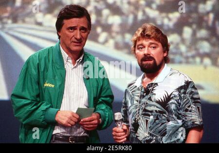 Donnerlippchen – Spiele ohne Gewähr, Spielshow, Deutschland 1986 - 1988, Schauspieler Helmut Fischer und Moderator Jürgen von der Lippe Banque D'Images