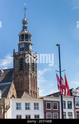 Tour de l'église historique Sint Jan à Gouda, pays-Bas Banque D'Images