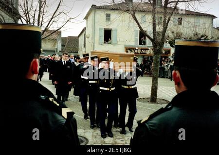François Mitterrand Funeral dans sa ville natale de Jarnac in La Charente dans le sud-ouest de la France 11 janvier 1996 Banque D'Images