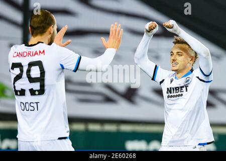 Noa Lang du Club célèbre après avoir marquant le but 1-2 lors d'un match de football entre le cercle Brugge et le Club Brugge, le jeudi 28 janvier 2021 à Brugge, Banque D'Images