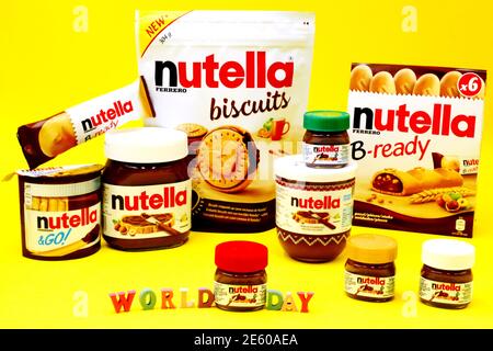 Journée mondiale DE NUTELLA, 5 février - NUTELLA, noisette tartiner with Cocoa est une marque de produits fabriqués en Italie par Ferrero Banque D'Images