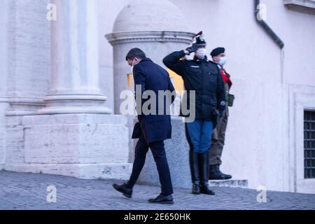 Rome, Italie. 28 janvier 2021. Matteo Renzi entre au Palais Quirinal pour des consultations avec le Président de la République Sergio Mattarella (photo de Matteo Nardone/Pacific Press) crédit: Pacific Press Media production Corp./Alay Live News Banque D'Images