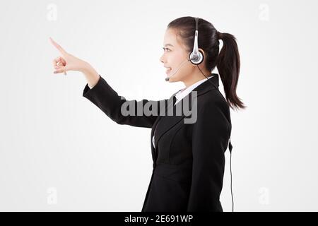 Femme d'affaires orientale portant un casque photo de haute qualité