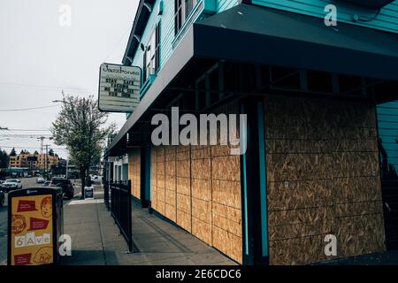 Rues de Tacoma au printemps 2020 pendant la première vague Des fermetures d'entreprises en raison de la pandémie Covid-19 Banque D'Images