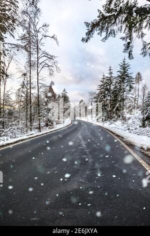 Les rues d'hiver sont en bois sourd en Allemagne Banque D'Images