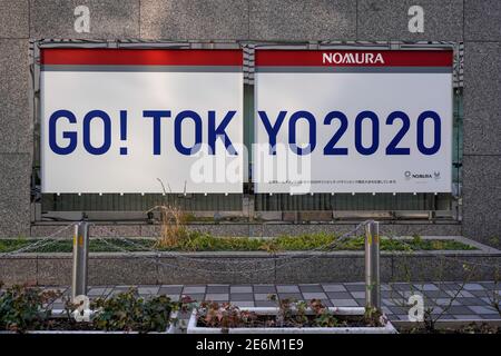 Tokyo, Japon. 29 janvier 2021. Une signalisation annonçant les Jeux Olympiques de Tokyo 2020 est visible à Tokyo. Le président du Comité international olympique (CIO), Thomas Bach, a réitéré que le CIO est pleinement engagé à tenir les Jeux de Tokyo cet été. La cérémonie d'ouverture est actuellement prévue pour le 23 juillet. Credit: AFLO/Alay Live News Banque D'Images